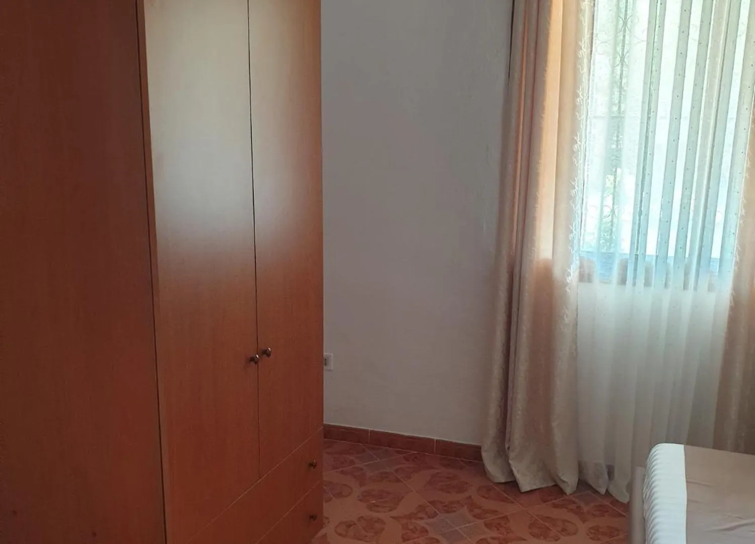 Centre Vlore Guest House
